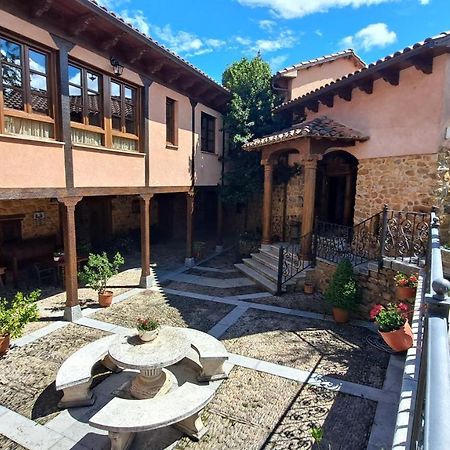 Palacio Del Conde De Rebolledo Villaviciosa de la Ribera Esterno foto