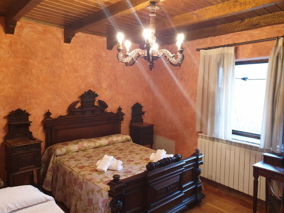Palacio Del Conde De Rebolledo Villaviciosa de la Ribera Esterno foto