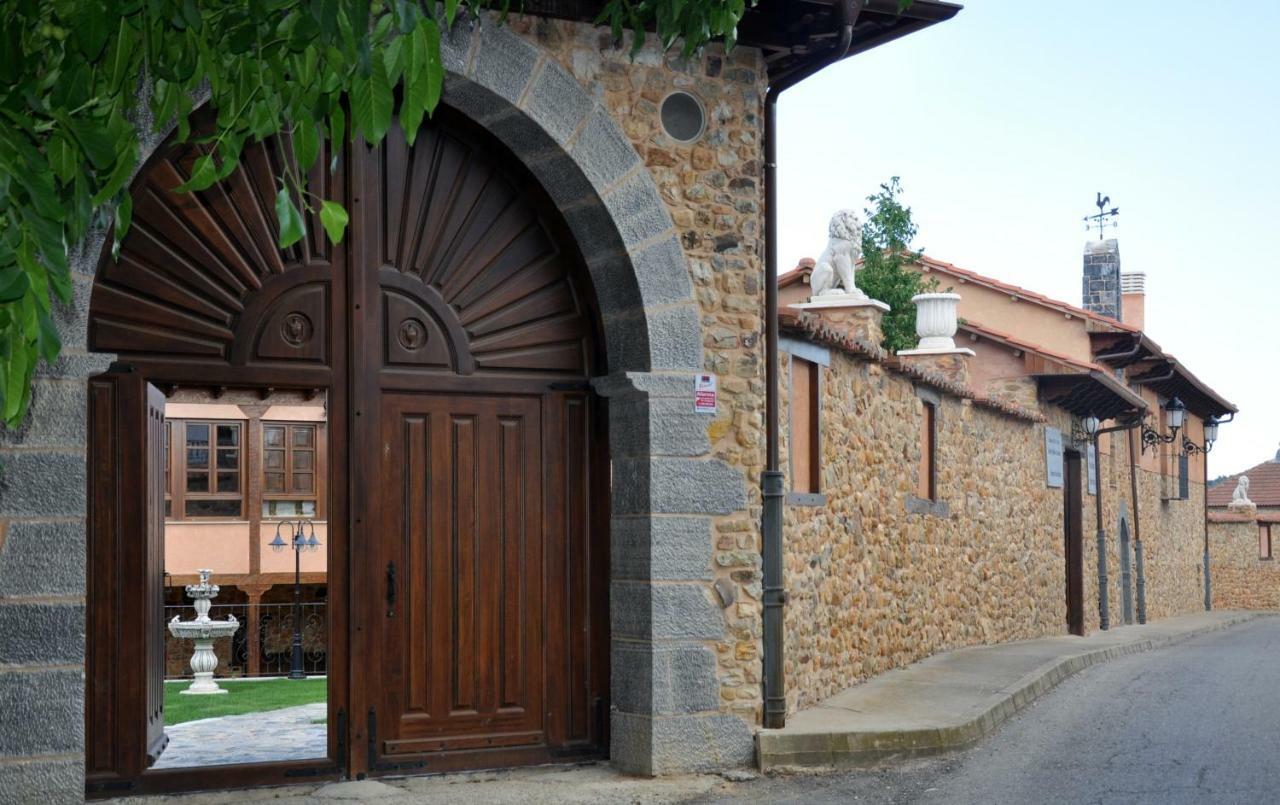 Palacio Del Conde De Rebolledo Villaviciosa de la Ribera Esterno foto