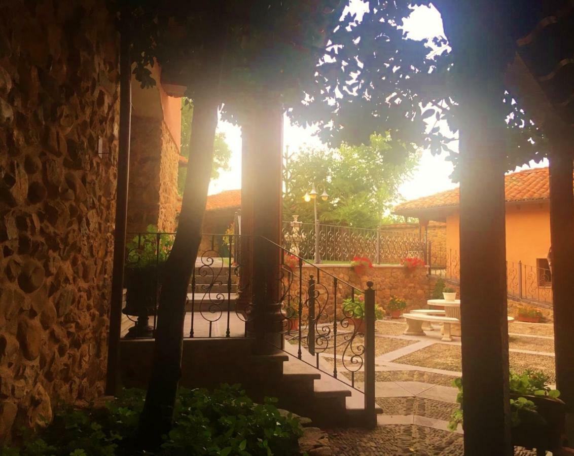 Palacio Del Conde De Rebolledo Villaviciosa de la Ribera Esterno foto