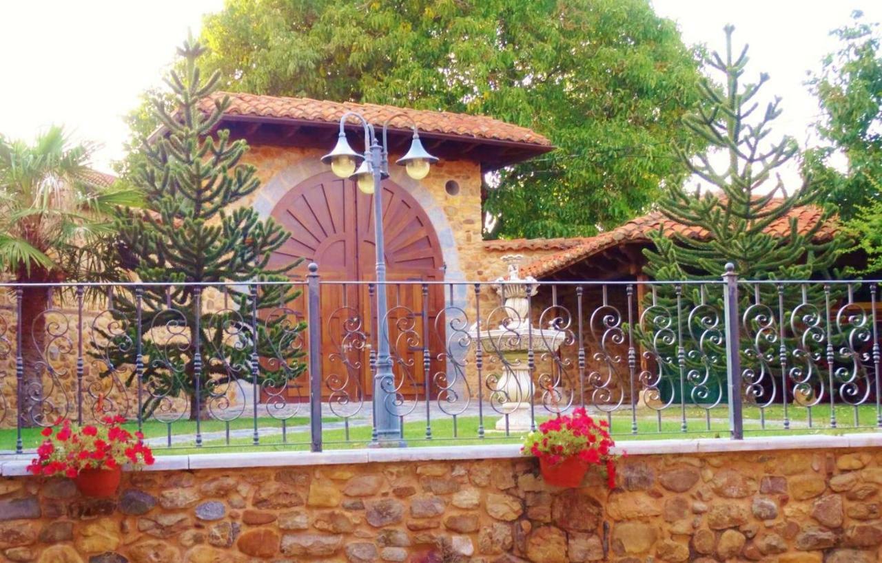 Palacio Del Conde De Rebolledo Villaviciosa de la Ribera Esterno foto