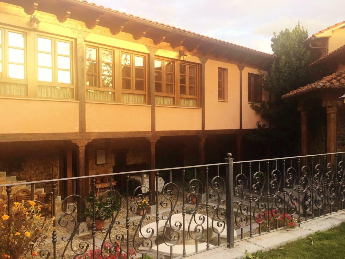 Palacio Del Conde De Rebolledo Villaviciosa de la Ribera Esterno foto