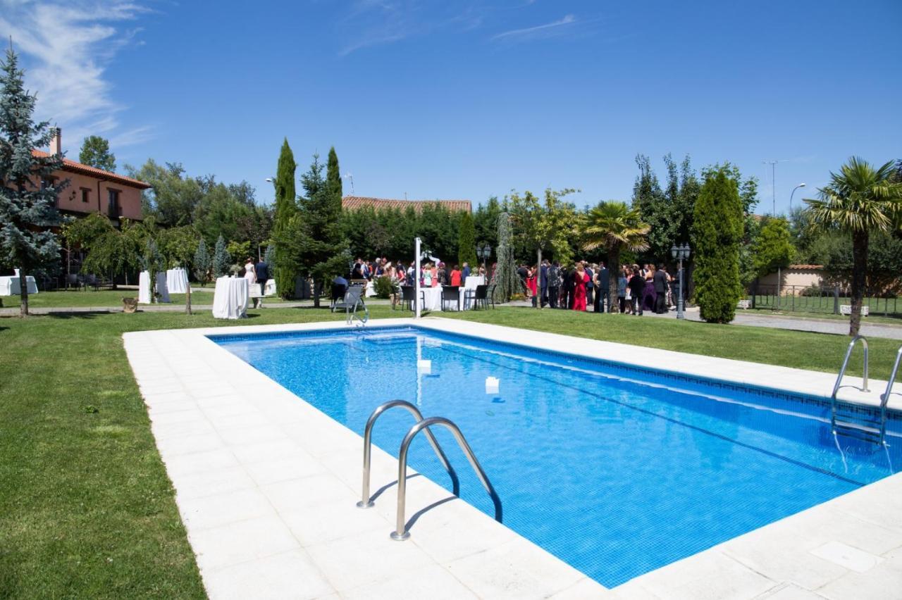 Palacio Del Conde De Rebolledo Villaviciosa de la Ribera Esterno foto